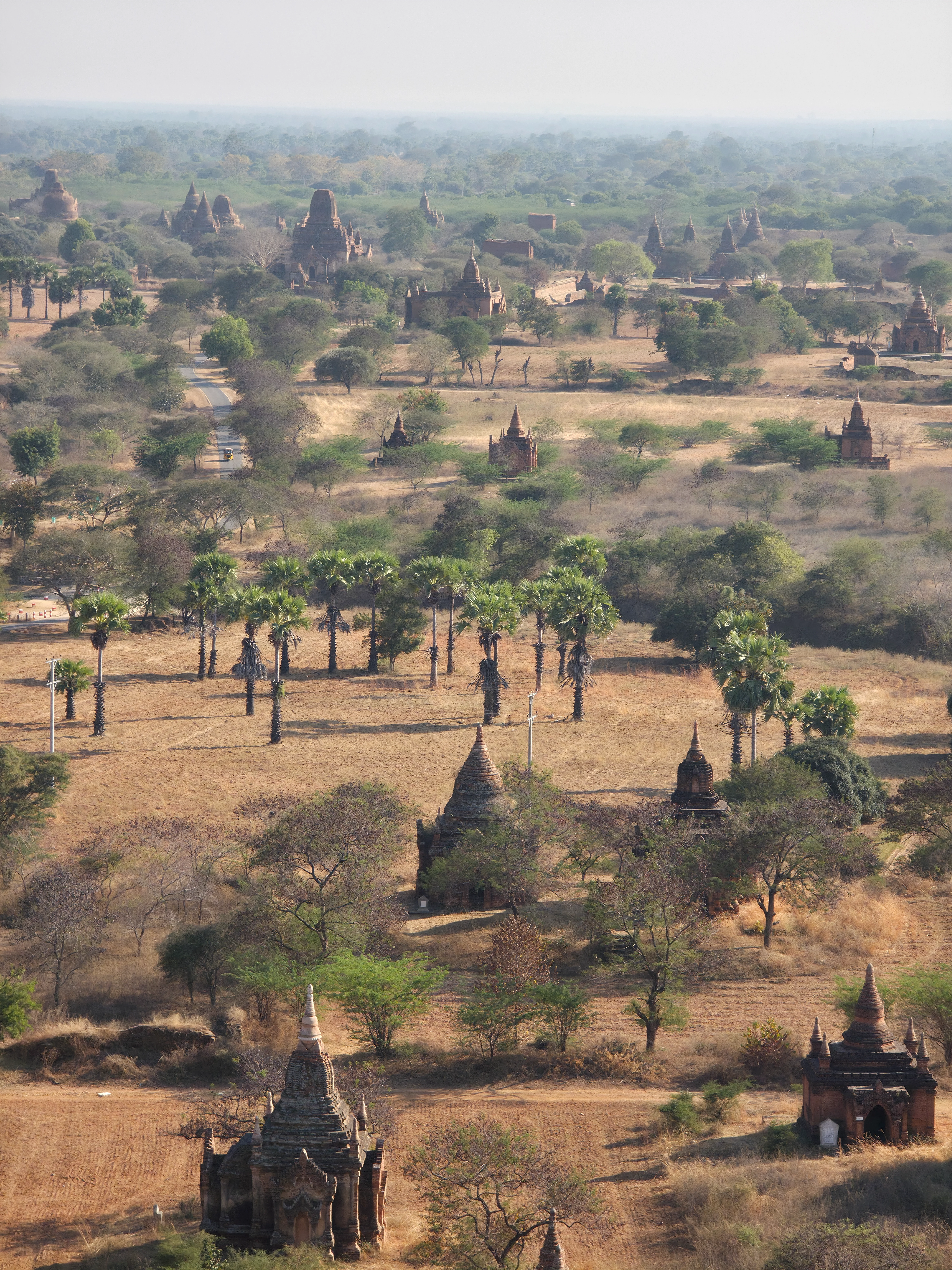 Panorama doliny świątyń i pagód – Bagan, Mjanma