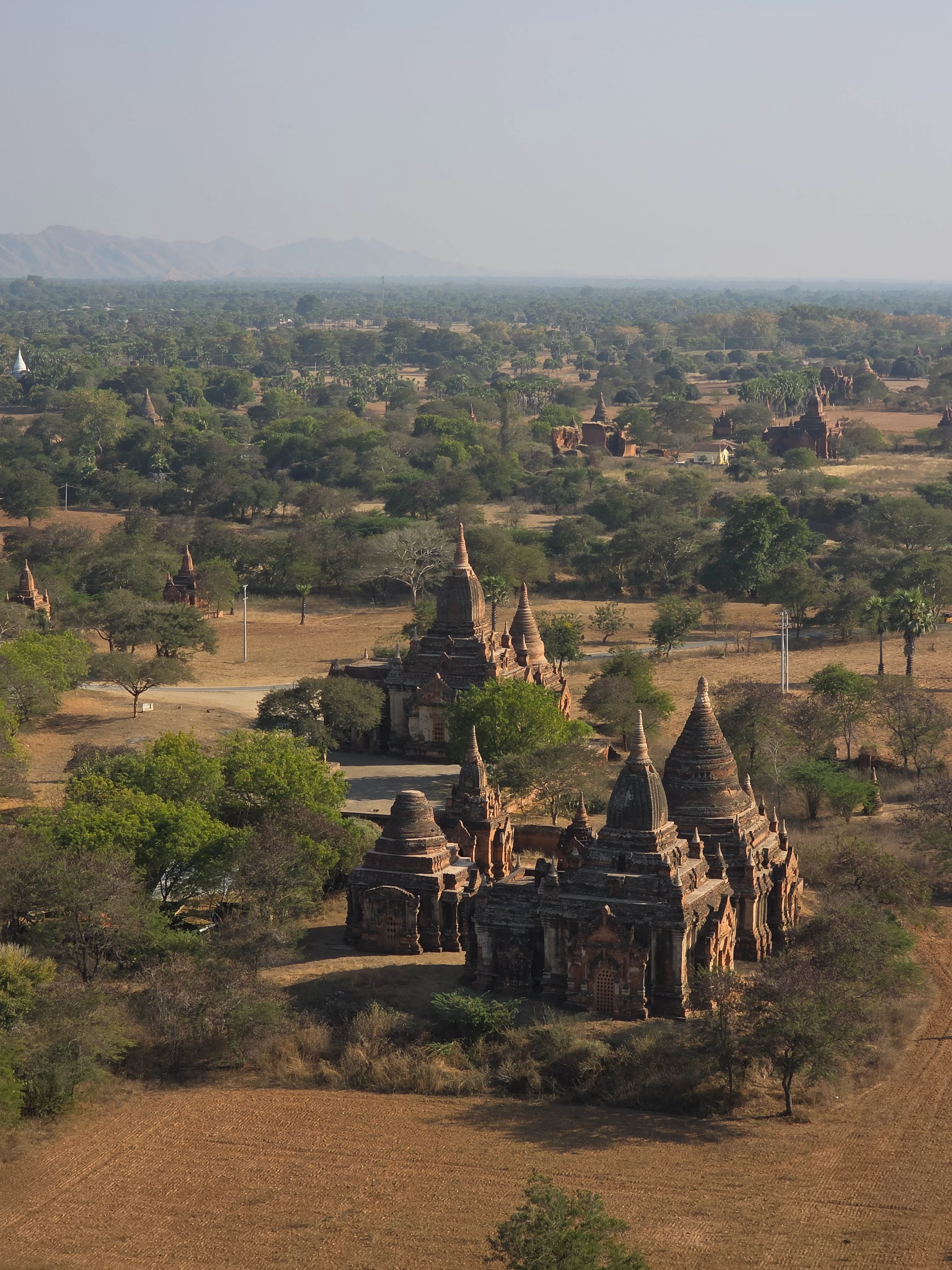 Panorama doliny świątyń i pagód – Bagan, Mjanma
