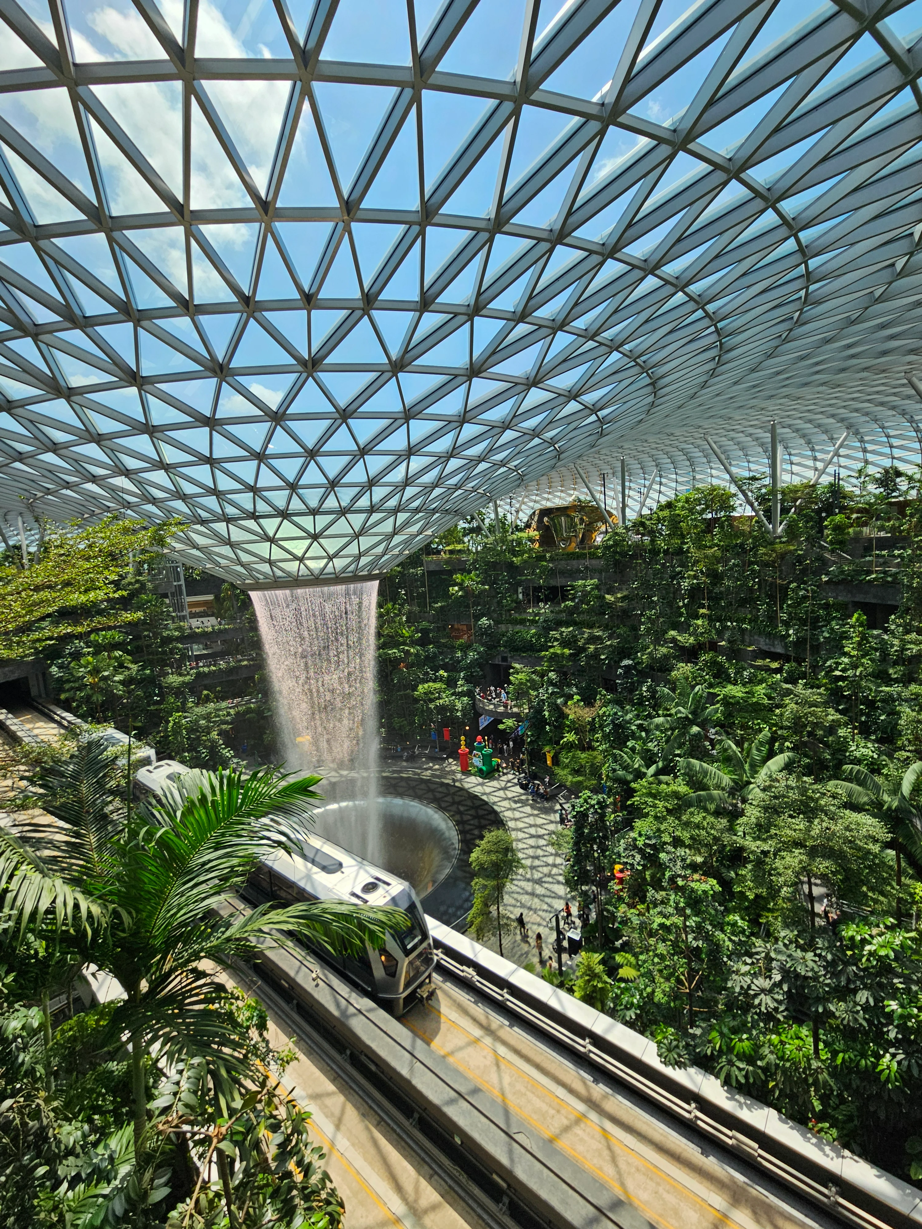 Singapur – Jewel Changi Airport, Rain Vortex