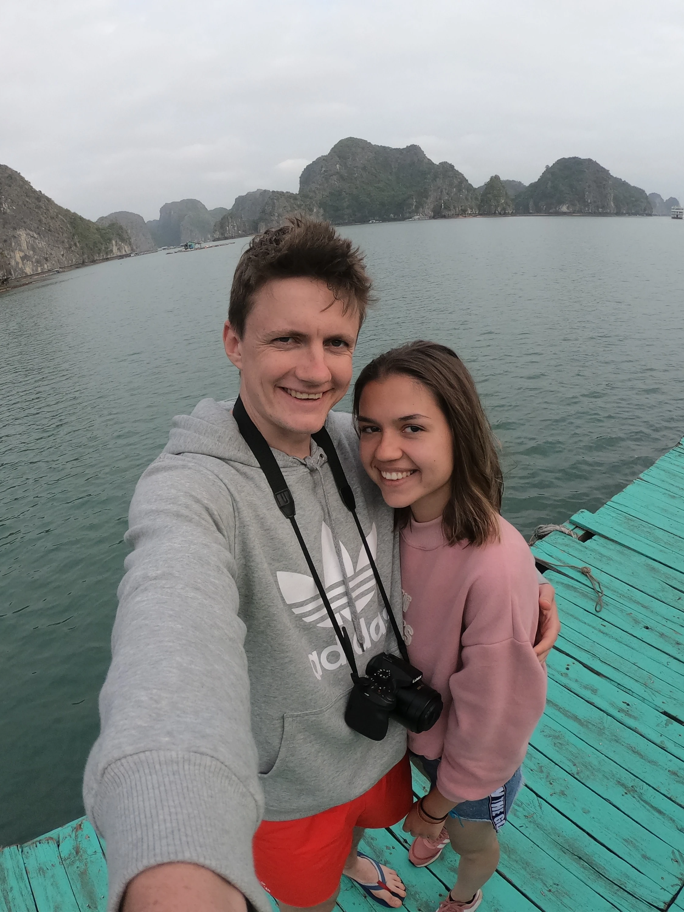 Ha Long Bay – widok na zatokę z tarasu