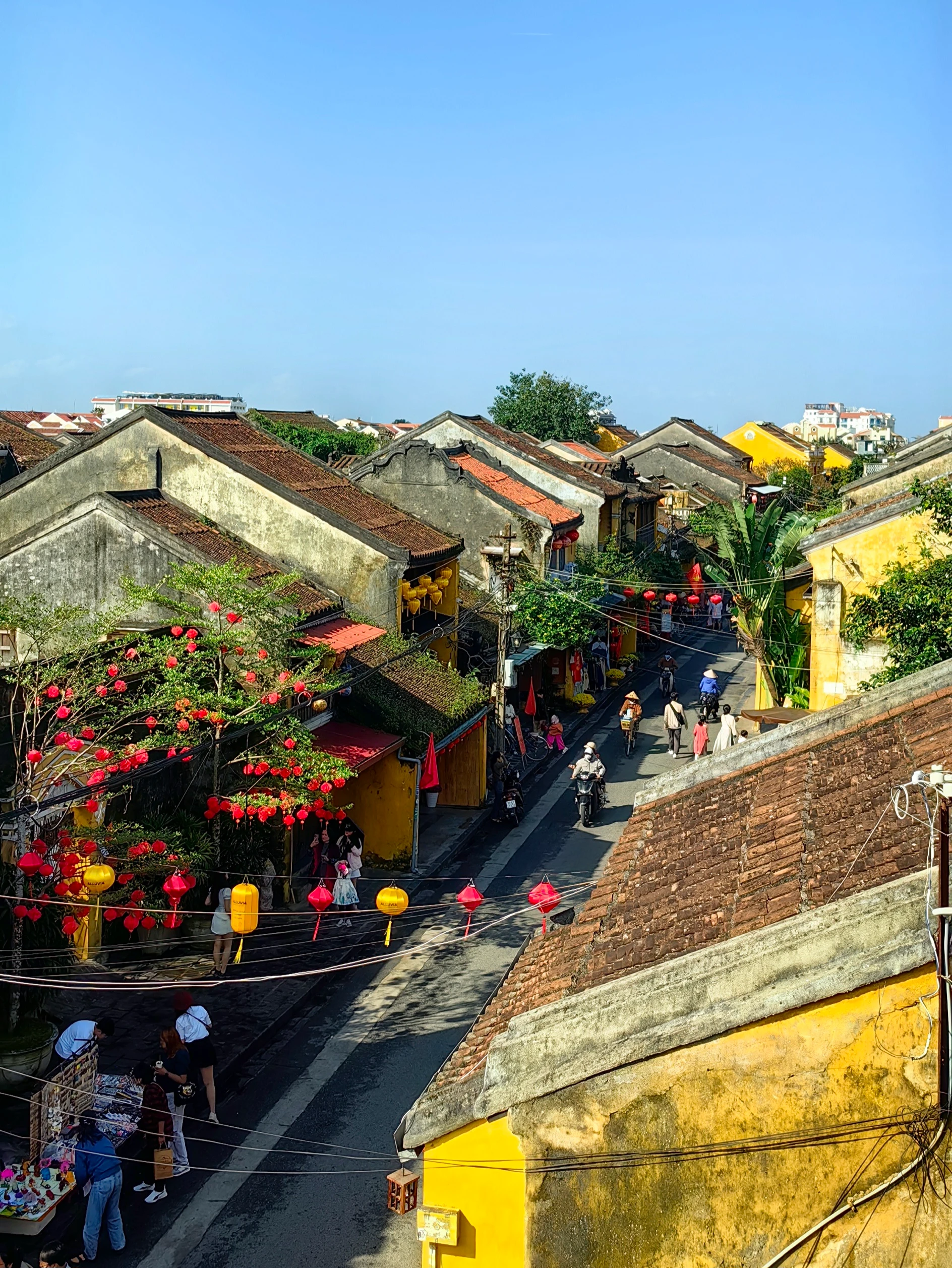 Hoi An – stare miasto, żółte domy, widok z góry